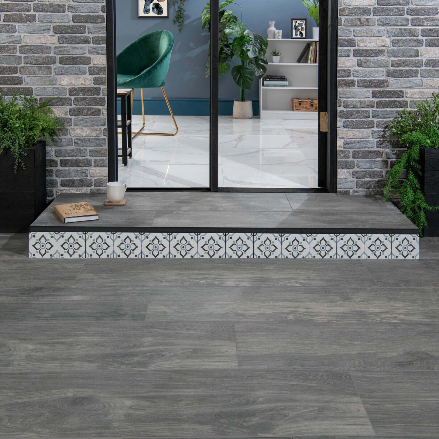 Black Outdoor Porcelain Paving Slab Trim 22.5mm