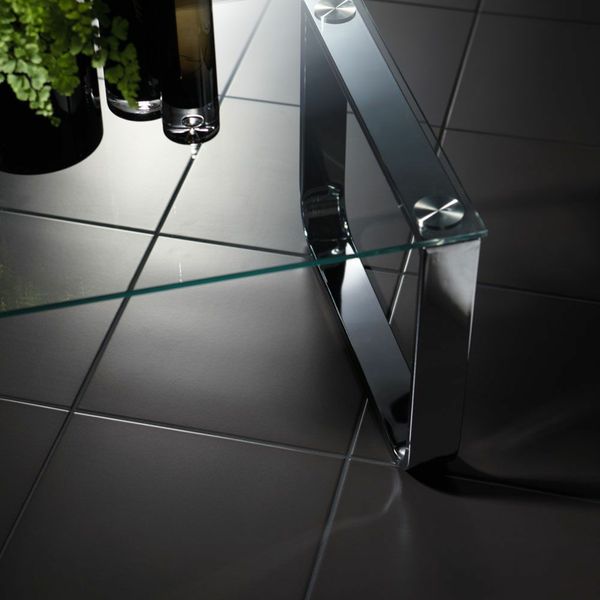Silk Black 333x333