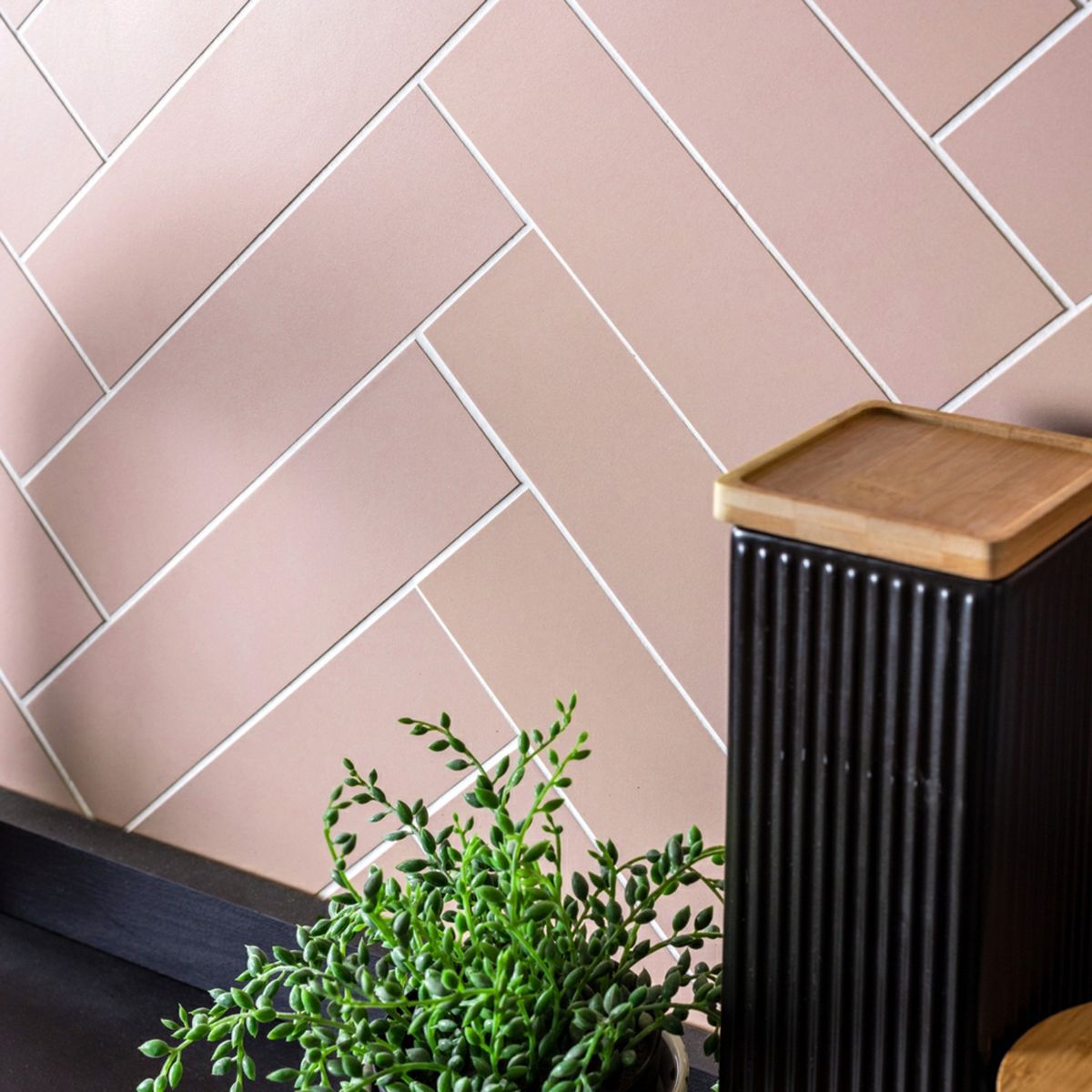 Sample - Detroit Rose 295x72