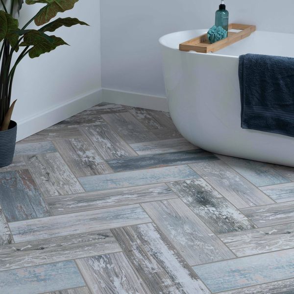 Sample Fresno Gris Wood Effect Wall and Floor tiles 570x190