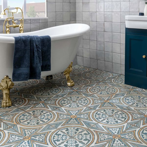Sample Vintage Industrial Divina 450x450