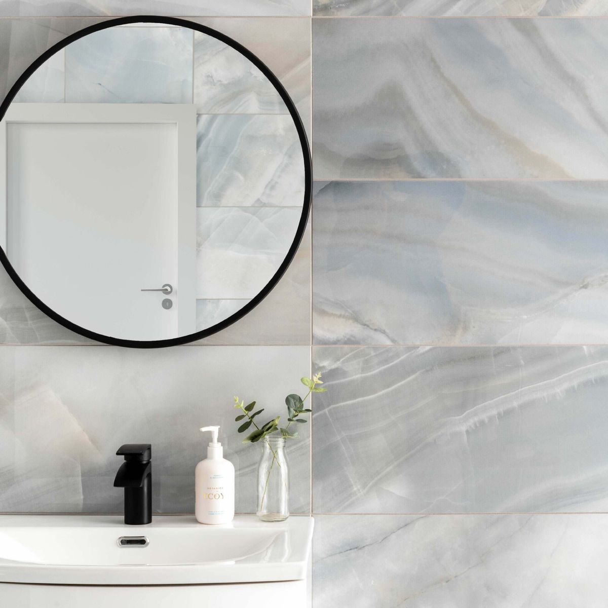 Sample - Rodas Smerato Marble Effect Tiles 600x300