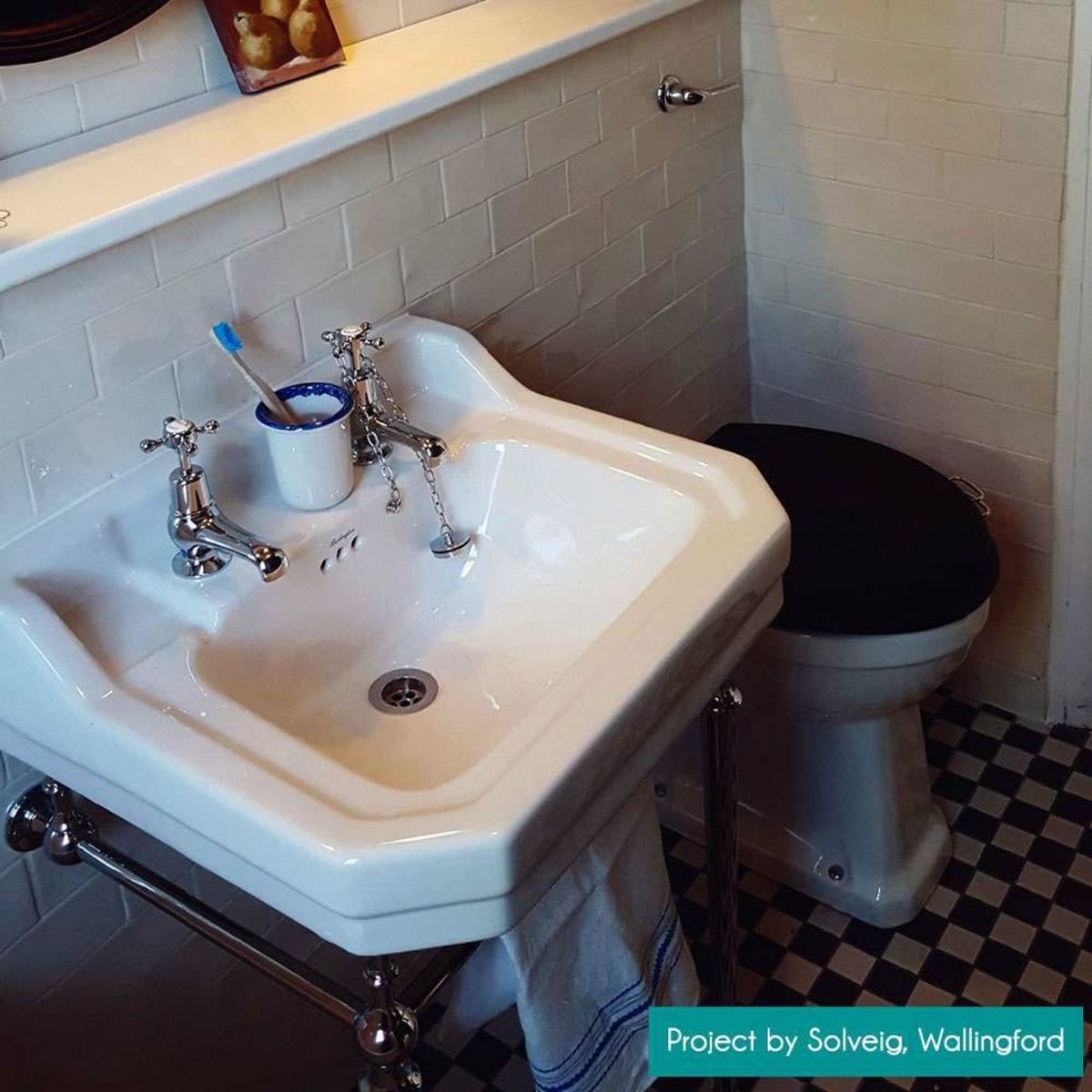 Sample - Victorian White & Black Chequer Mosaic