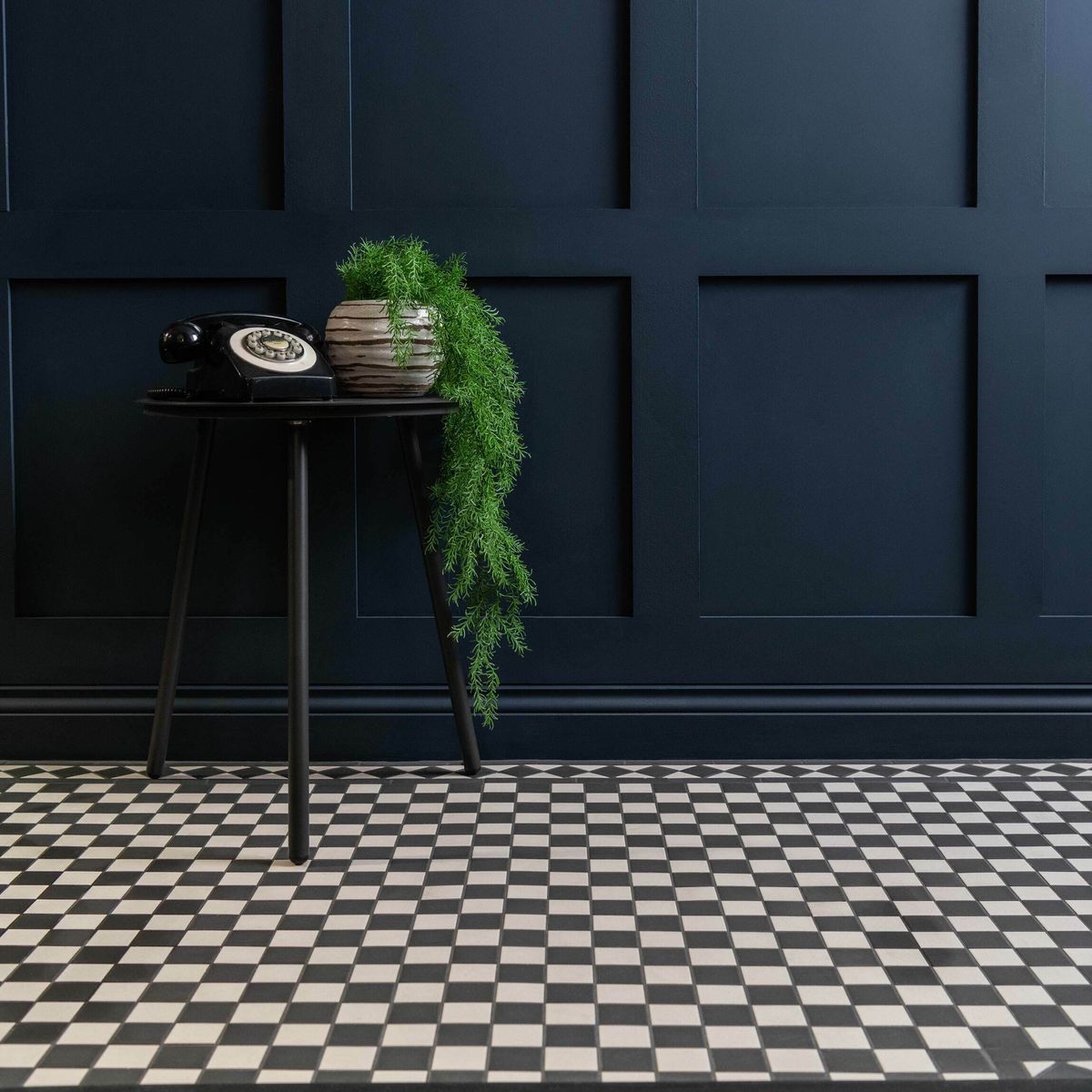 Sample - Victorian White & Black Chequer Mosaic