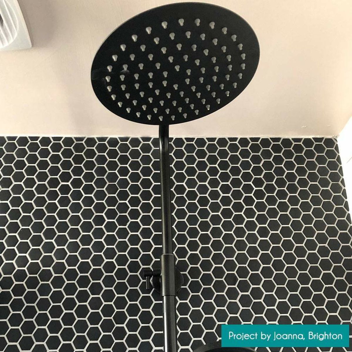 Sample - Pixel Black Hexagon Matt 23x23