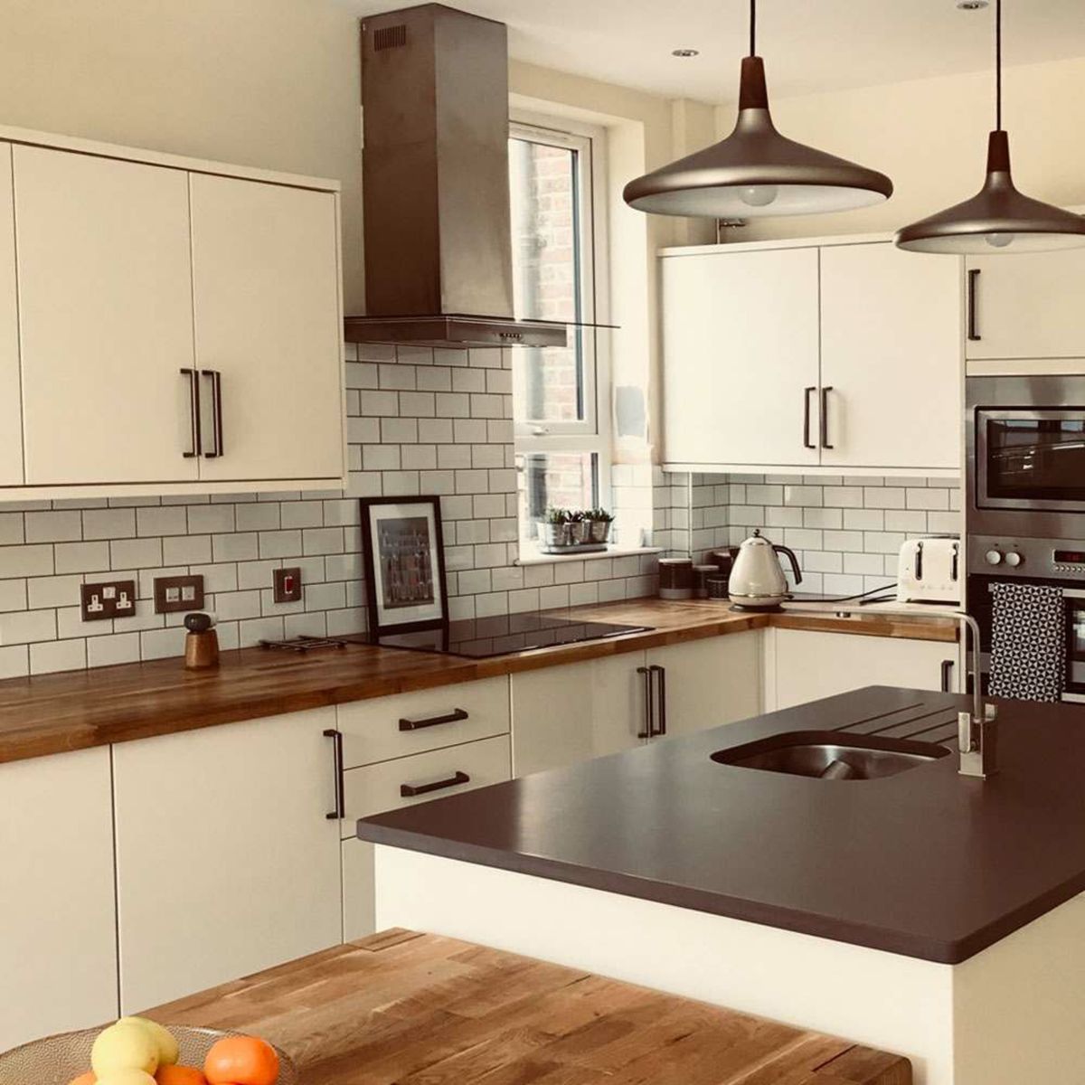 Sample - Liso White Gloss Metro Tiles 100x200