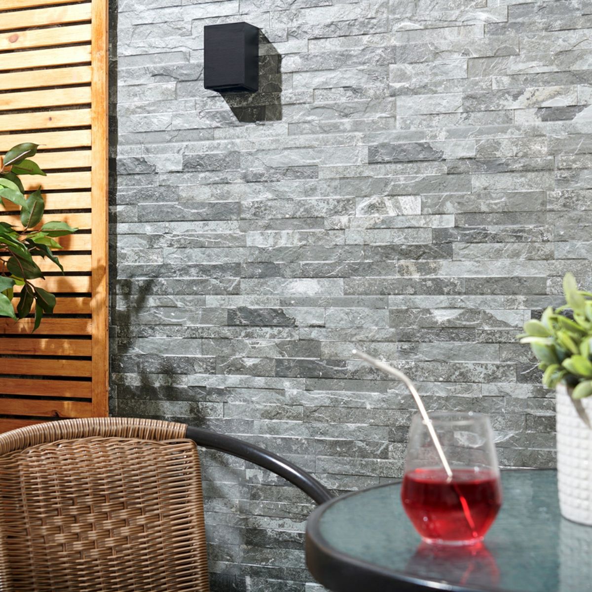 Sample - Pompeya Dark